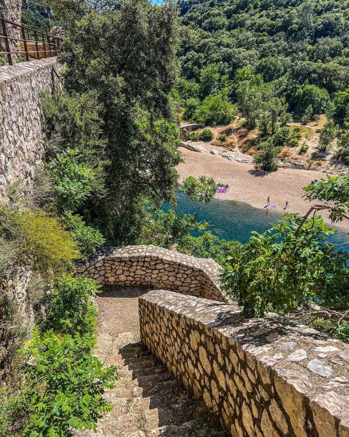 شقة Entre Uzes Et Le Pont Du Gard Le Cocon De Sophia A Deux Pas Des Gorges Du Gardon Collias المظهر الخارجي الصورة
